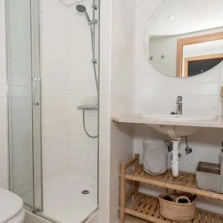 Precioso Retiro Junto Al Mar