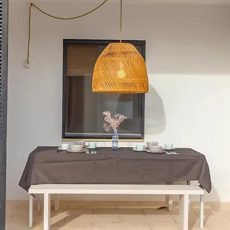 Precioso Retiro Junto Al Mar *